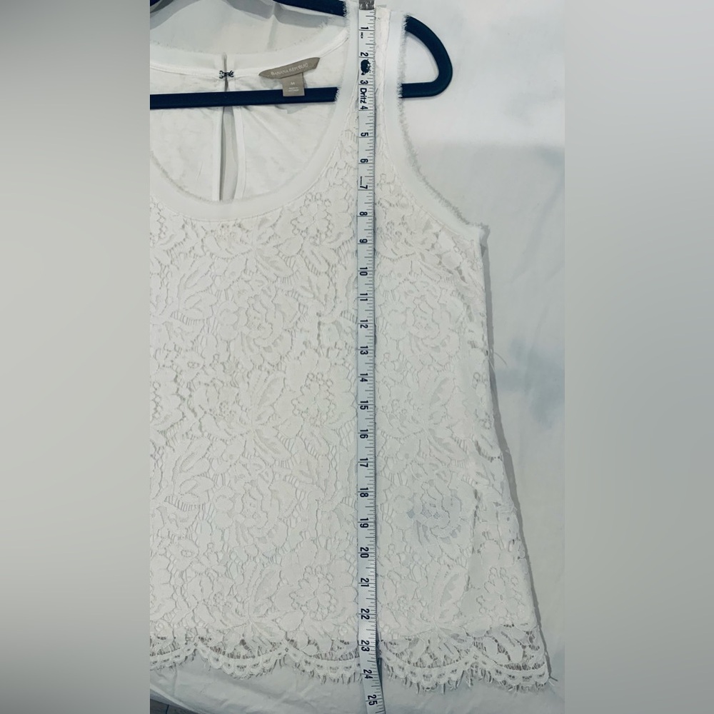 BANANA REPUBLIC, Lace Tops with Lining in Black & White - Picture 15 of 15